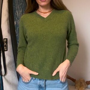 Sweet Vintage Lambswool V Neck Sweater